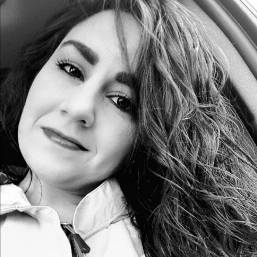 Meet your Posher, Stephanie